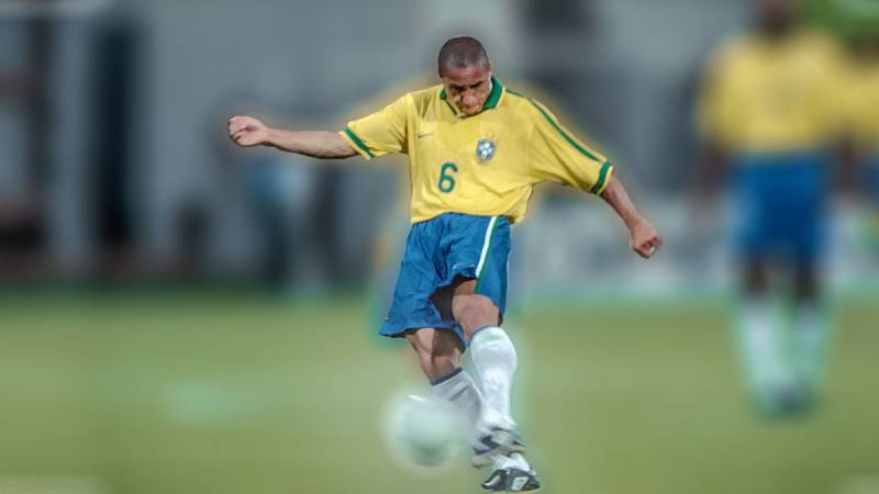 Roberto Carlos shot