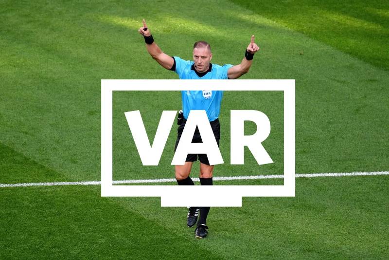 VAR là gì?