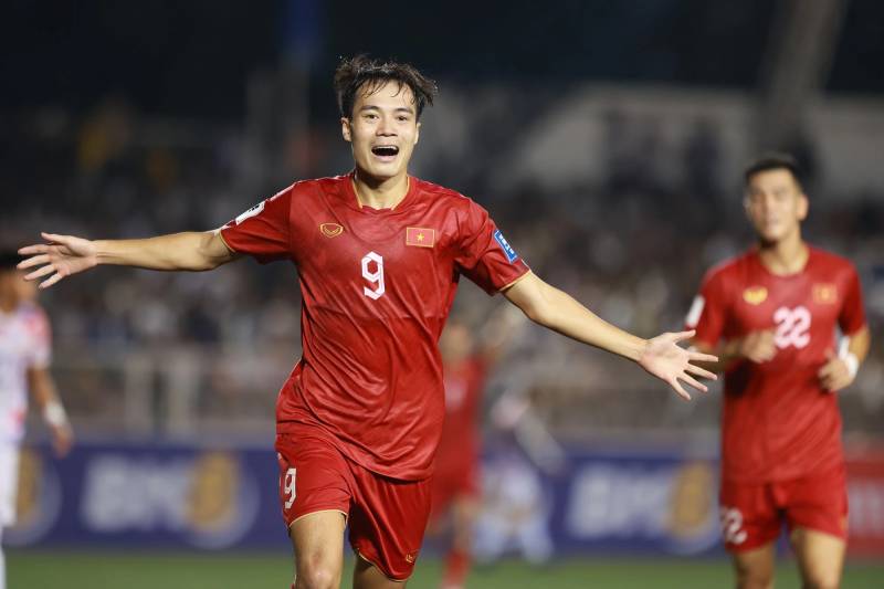 Văn Toàn 